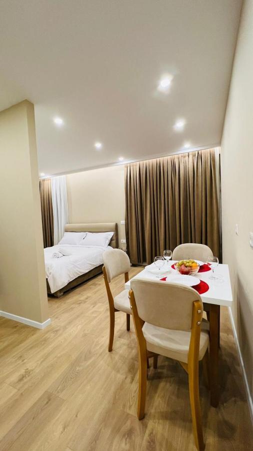 Kristi Apartments 03 地拉那 外观 照片