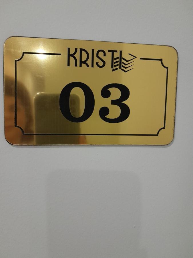 Kristi Apartments 03 地拉那 外观 照片