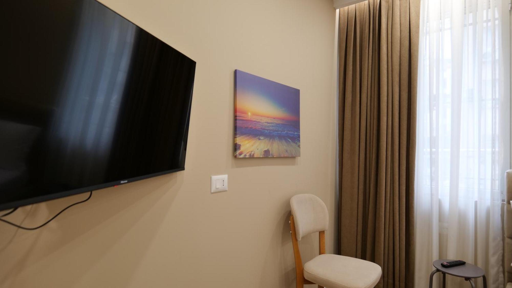Kristi Apartments 03 地拉那 外观 照片