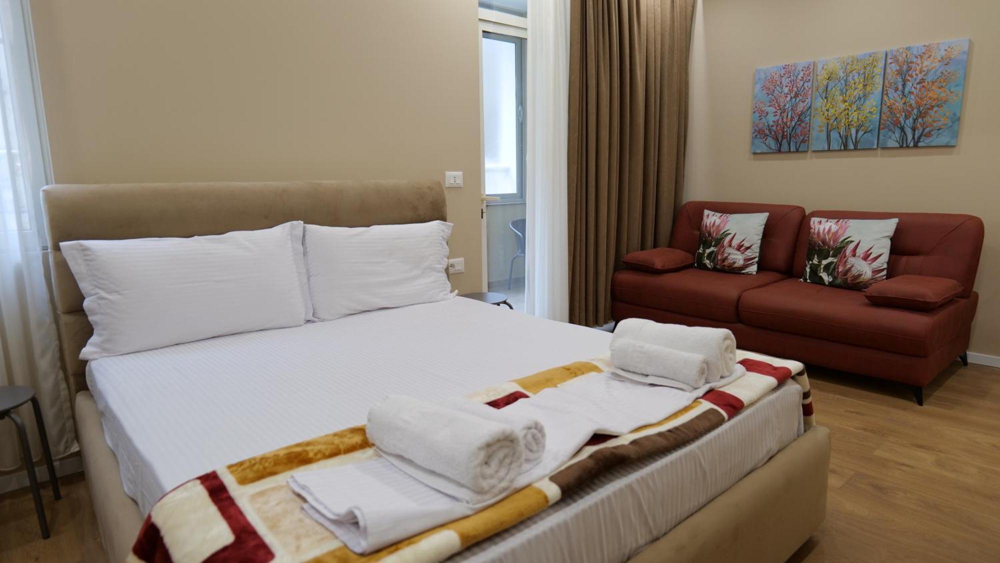 Kristi Apartments 03 地拉那 外观 照片